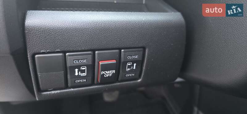 Минивэн Mazda 5 2010 в Трускавце