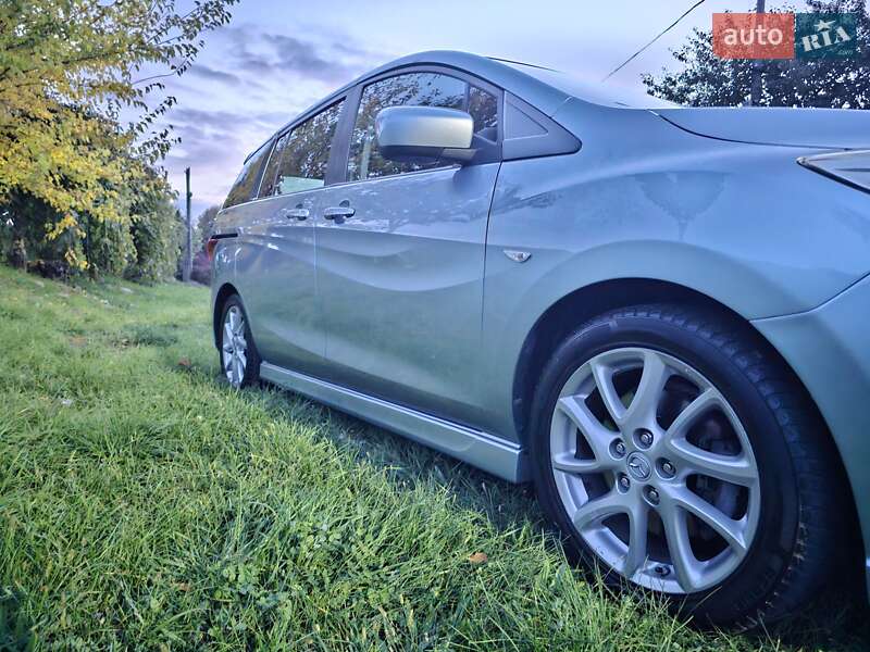 Минивэн Mazda 5 2010 в Мукачево