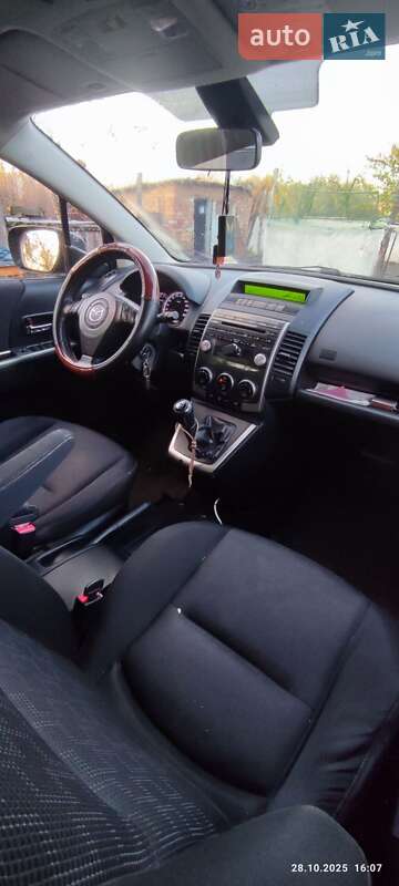 Минивэн Mazda 5 2007 в Семеновке фото 3 Минивэн Mazda 5 2007 в Семеновке