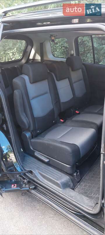 Минивэн Mazda 5 2007 в Киеве