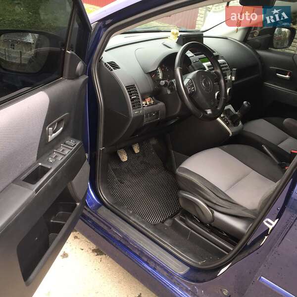 Минивэн Mazda 5 2007 в Новояворовске
