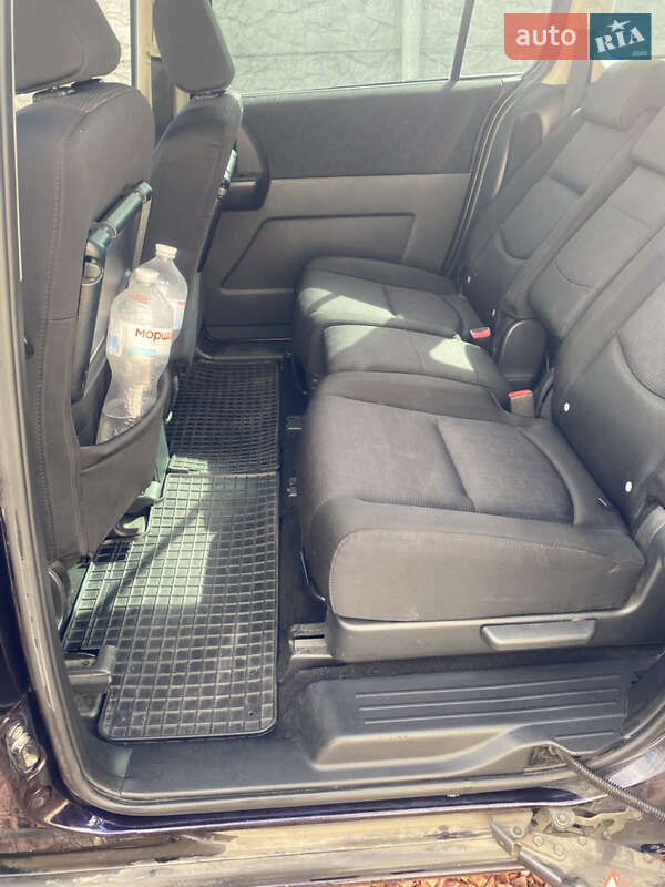 Минивэн Mazda 5 2007 в Киеве