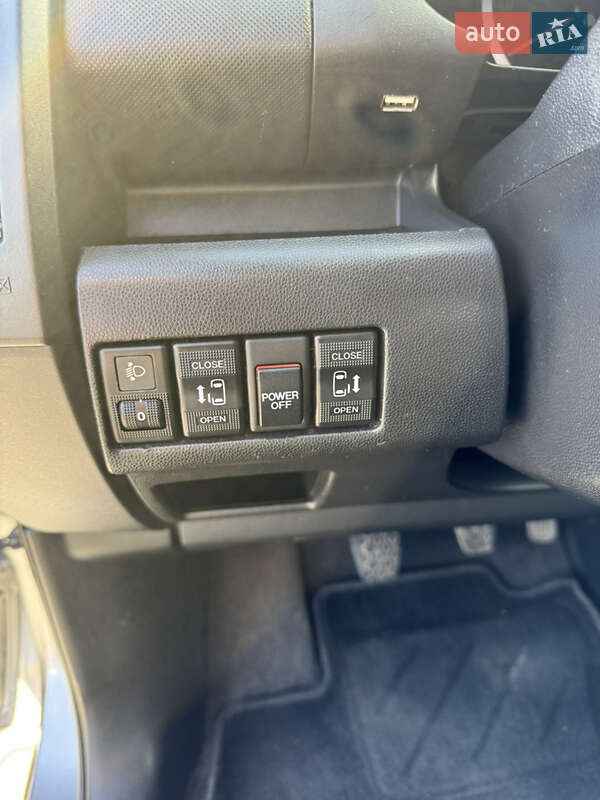 Мінівен Mazda 5 2009 в Калуші