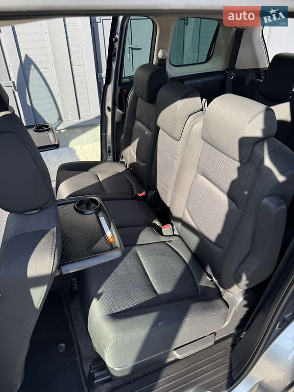 Мінівен Mazda 5 2009 в Калуші