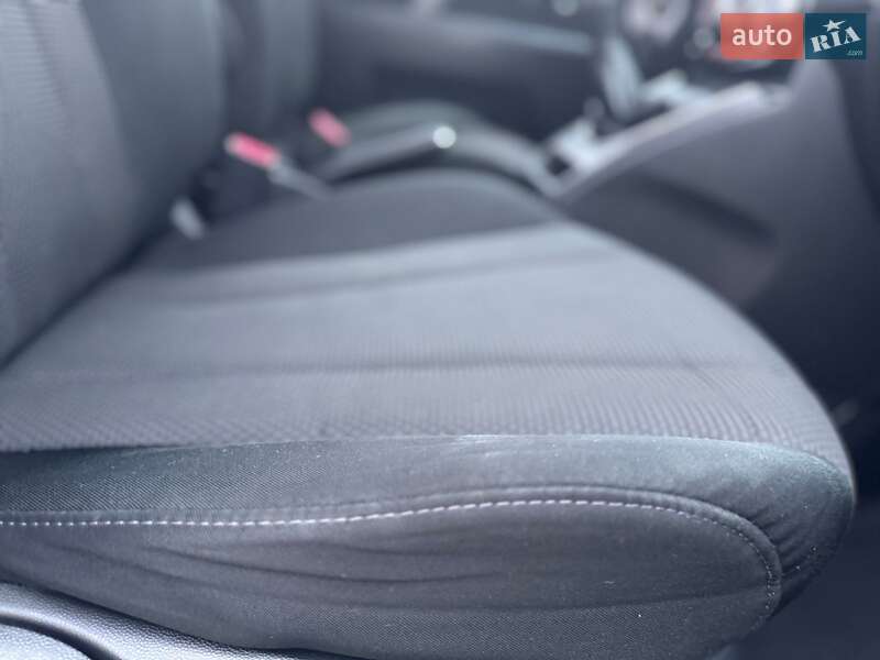 Минивэн Mazda 5 2013 в Киеве