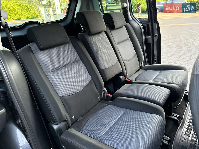 Мінівен Mazda 5 2007 в Дрогобичі фото 73 Мінівен Mazda 5 2007 в Дрогобичі
