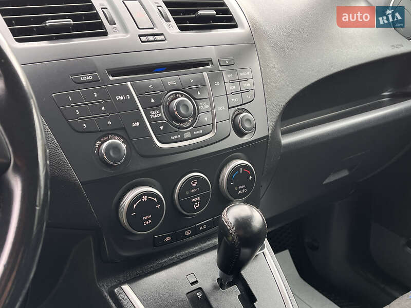 Мінівен Mazda 5 2010 в Києві