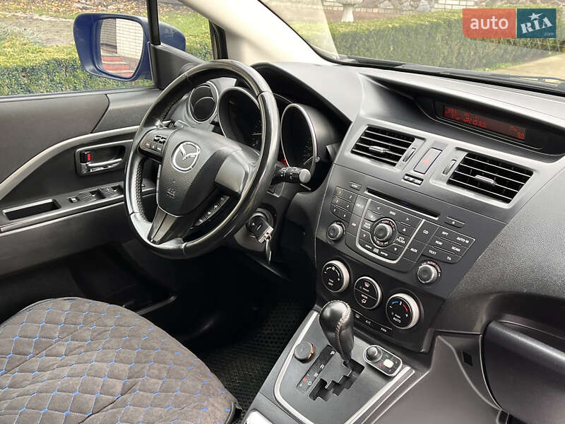 Мінівен Mazda 5 2010 в Києві