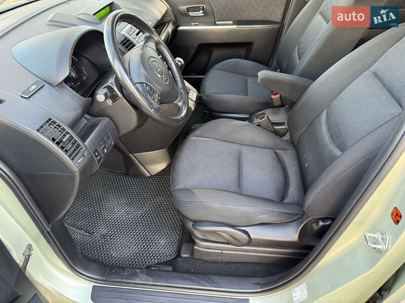 Мінівен Mazda 5 2009 в Києві