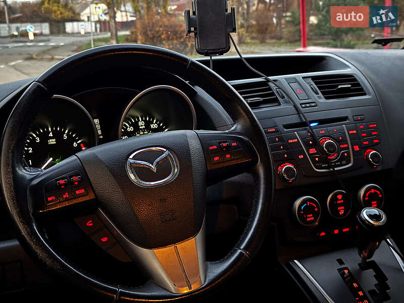 Мінівен Mazda 5 2015 в Києві фото 23 Мінівен Mazda 5 2015 в Києві