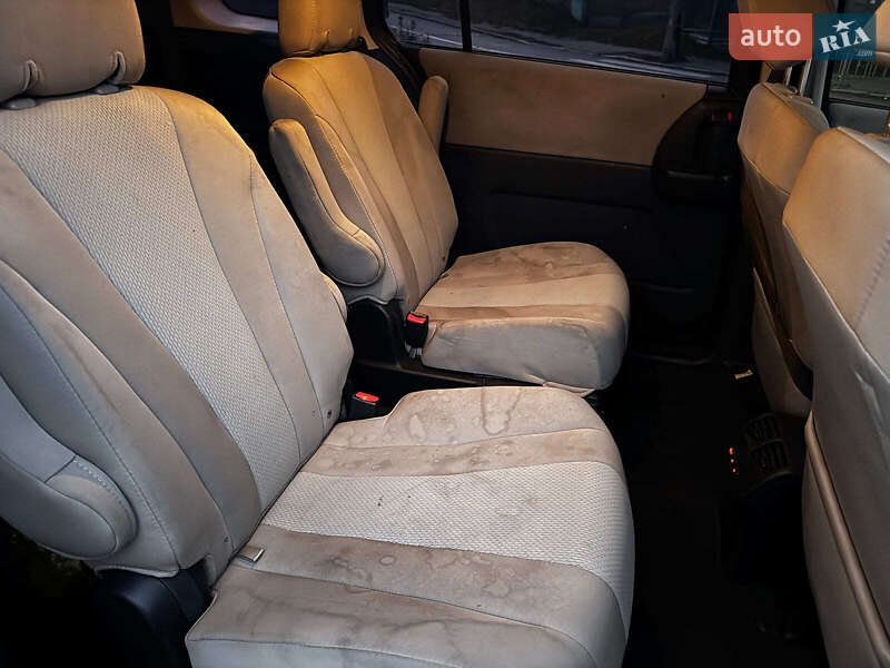 Мінівен Mazda 5 2015 в Києві фото 34 Мінівен Mazda 5 2015 в Києві