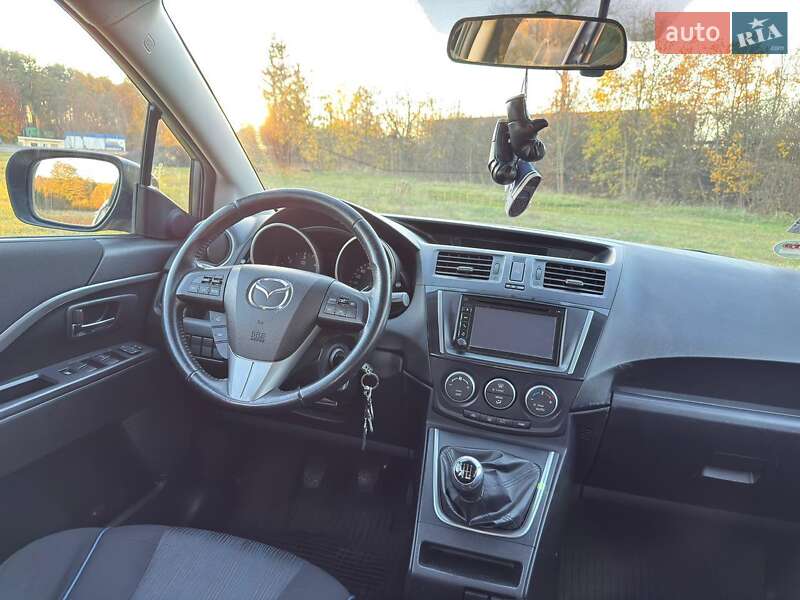 Мінівен Mazda 5 2010 в Сарнах