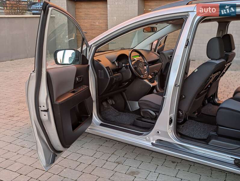 Мінівен Mazda 5 2006 в Івано-Франківську
