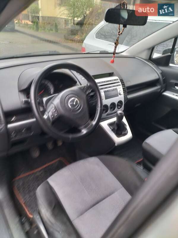 Минивэн Mazda 5 2005 в Черновцах