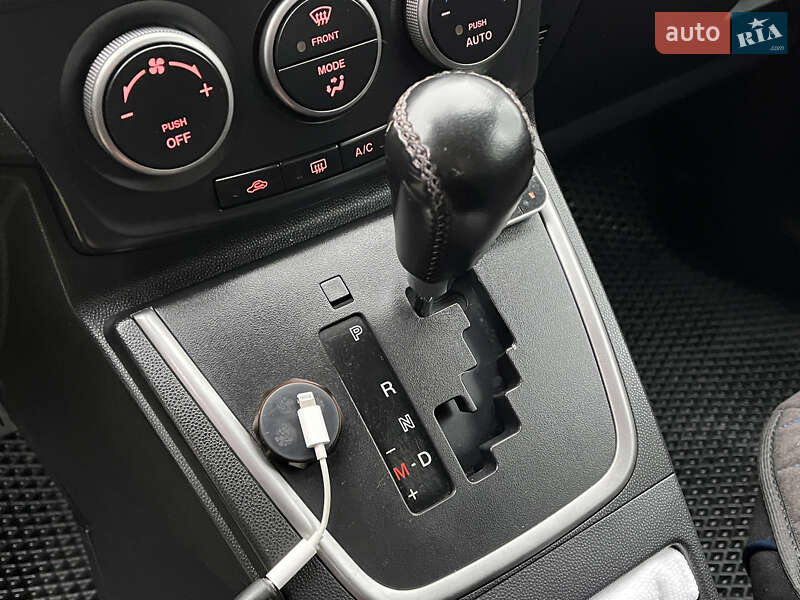 Минивэн Mazda 5 2010 в Киеве