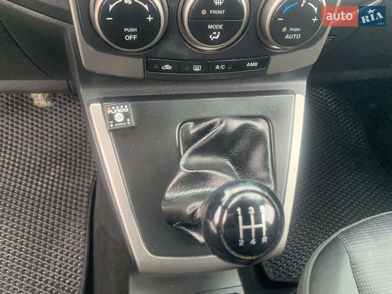 Мінівен Mazda 5 2009 в Дубні
