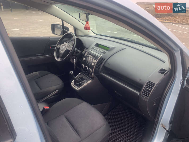 Мінівен Mazda 5 2009 в Дубні