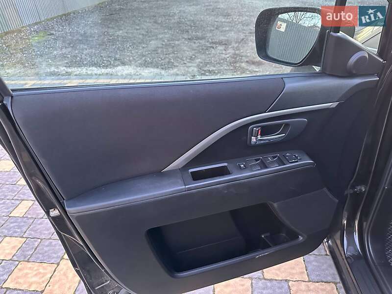 Минивэн Mazda 5 2011 в Львове