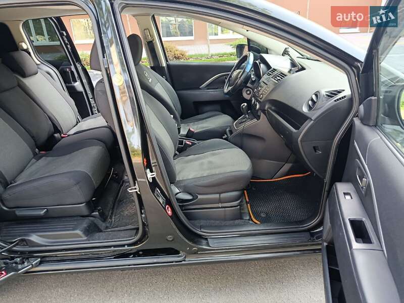 Минивэн Mazda 5 2011 в Киеве