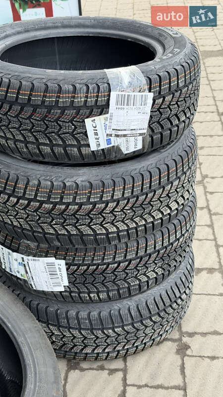 Минивэн Mazda 5 2010 в Сваляве