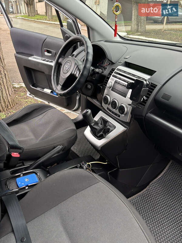 Минивэн Mazda 5 2006 в Одессе