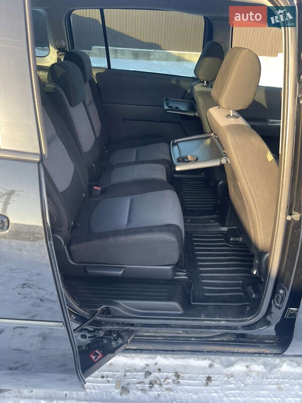 Минивэн Mazda 5 2007 в Черновцах