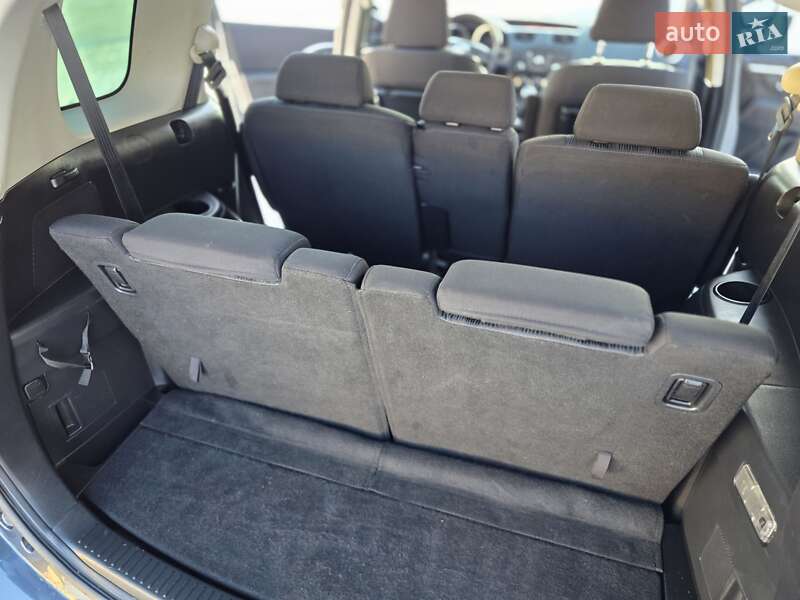 Минивэн Mazda 5 2011 в Луцке