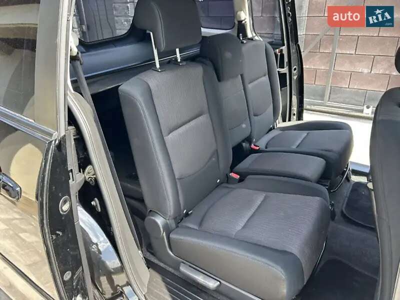 Минивэн Mazda 5 2009 в Ровно