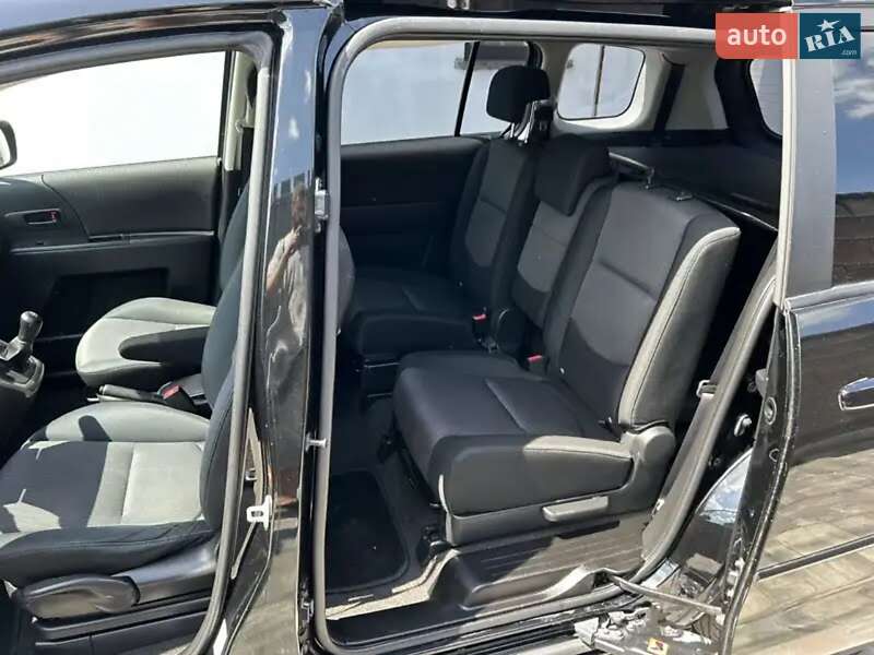 Минивэн Mazda 5 2009 в Ровно