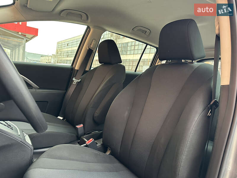 Мінівен Mazda 5 2015 в Києві фото 34 Мінівен Mazda 5 2015 в Києві