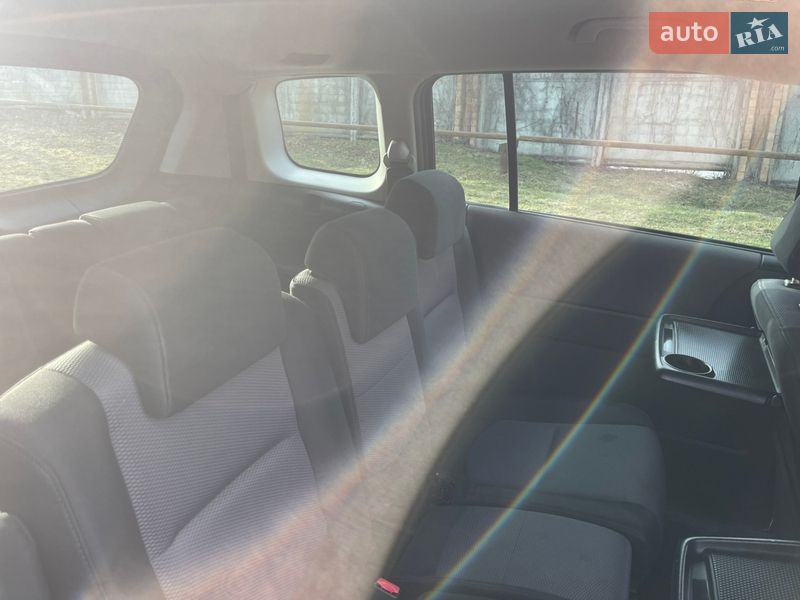Минивэн Mazda 5 2007 в Черновцах