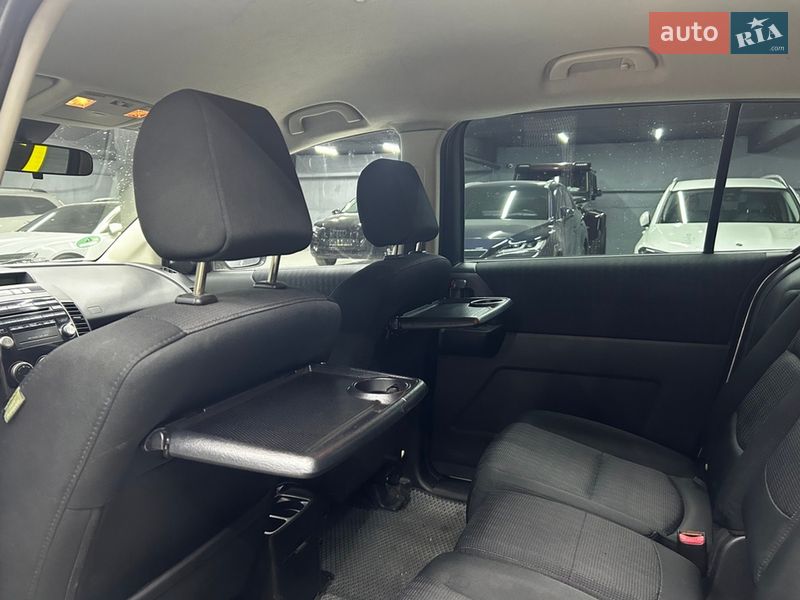 Минивэн Mazda 5 2009 в Черновцах