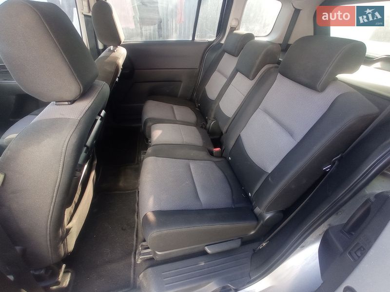 Мінівен Mazda 5 2006 в Хмельницькому