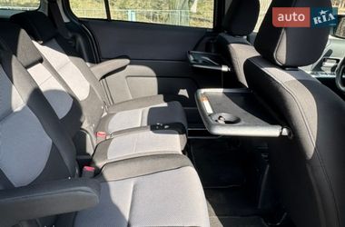 Минивэн Mazda 5 2006 в Киеве