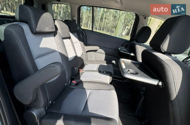 Минивэн Mazda 5 2006 в Киеве
