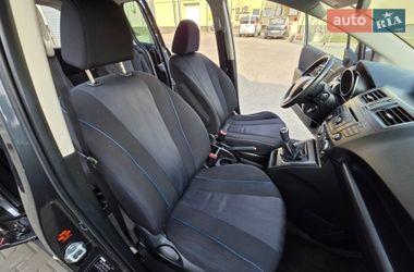 Минивэн Mazda 5 2011 в Луцке