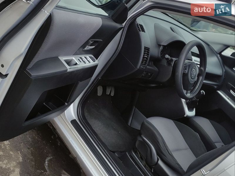 Мінівен Mazda 5 2005 в Миколаєві