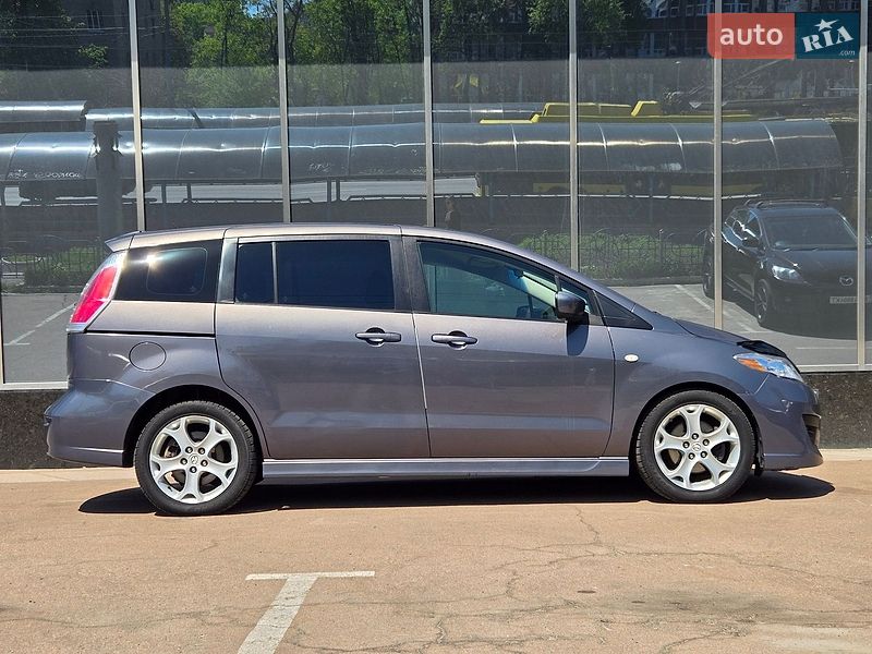 Мінівен Mazda 5 2010 в Києві