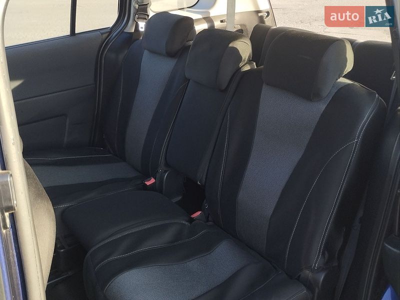 Минивэн Mazda 5 2005 в Радивилове