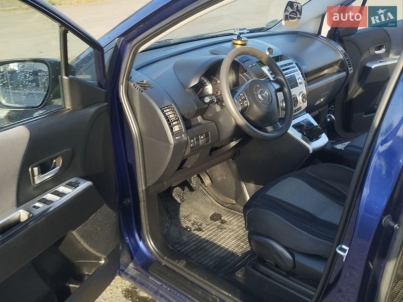 Минивэн Mazda 5 2005 в Радивилове