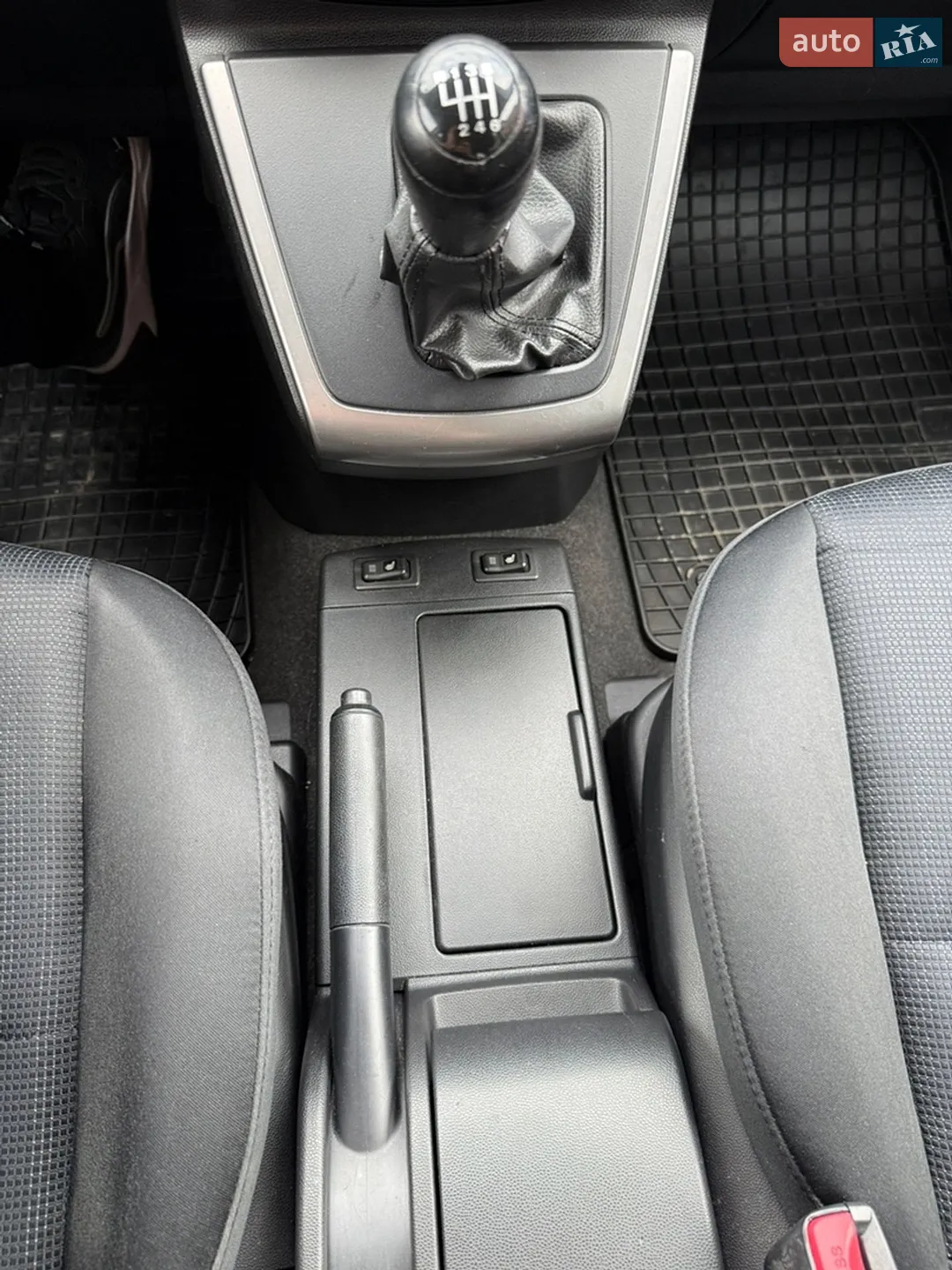 2010 Mazda 5 - мініатюра 24