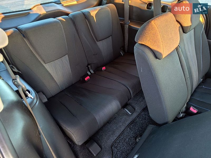 Мінівен Mazda 5 2011 в Староказачьем