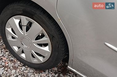 Минивэн Mazda 5 2005 в Киеве