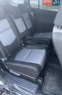 Минивэн Mazda 5 2005 в Звягеле фото 5 Минивэн Mazda 5 2005 в Звягеле
