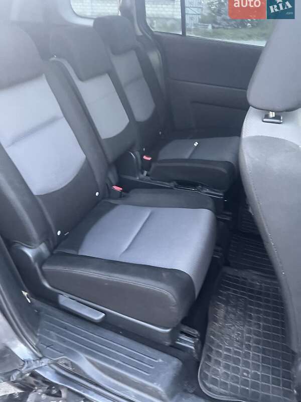 Минивэн Mazda 5 2005 в Звягеле фото 5 Минивэн Mazda 5 2005 в Звягеле