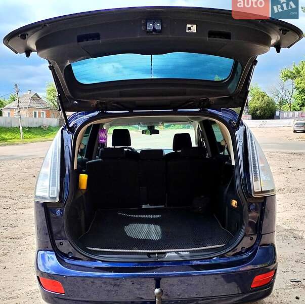 Минивэн Mazda 5 2009 в Новой Водолаге