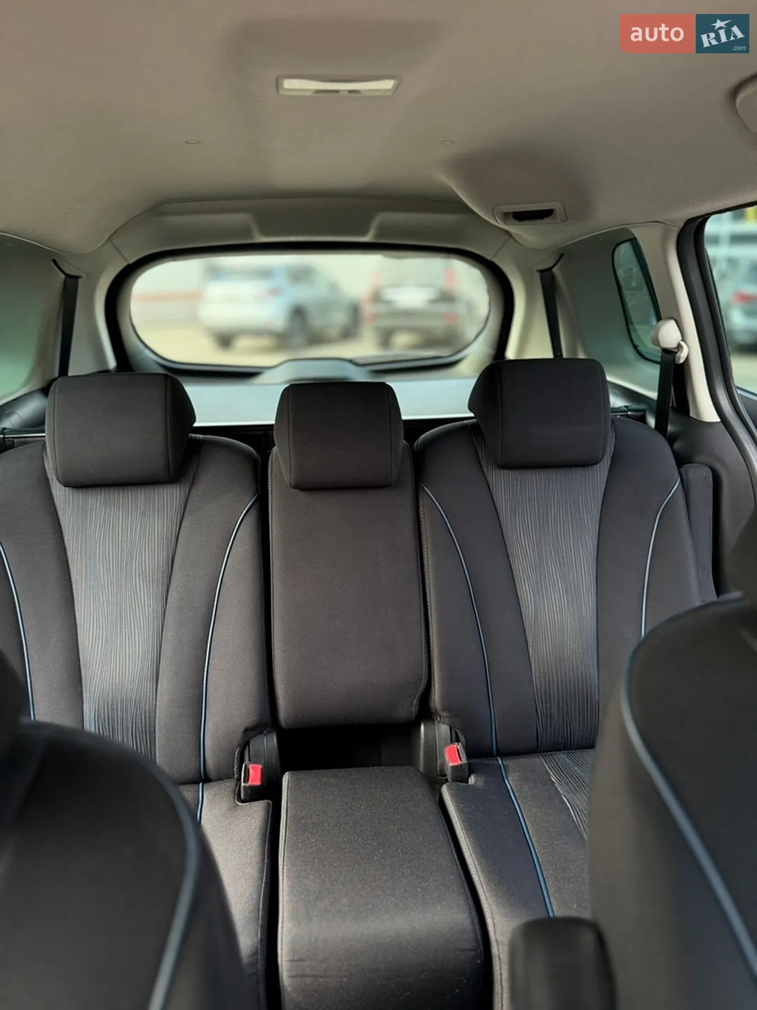 2011 Mazda 5 - мініатюра 12