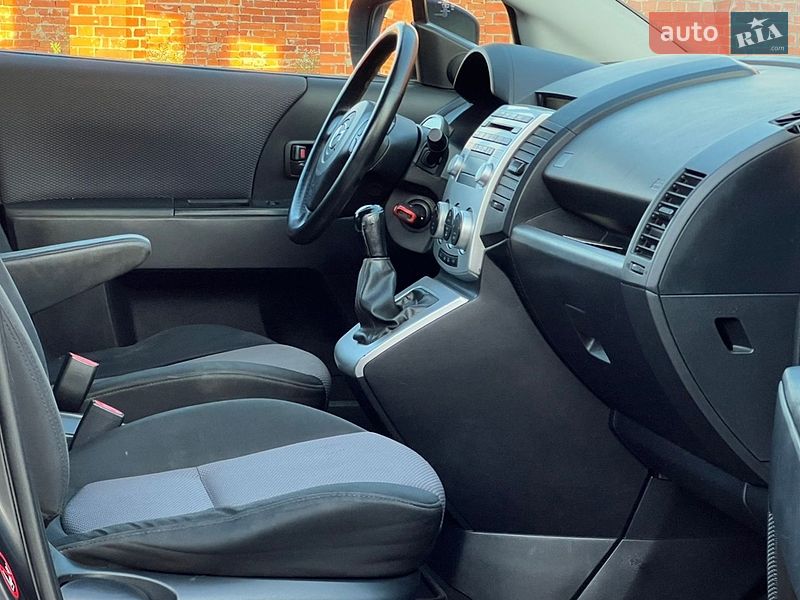 Минивэн Mazda 5 2006 в Дрогобыче