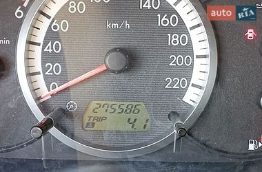 Минивэн Mazda 5 2006 в Киеве