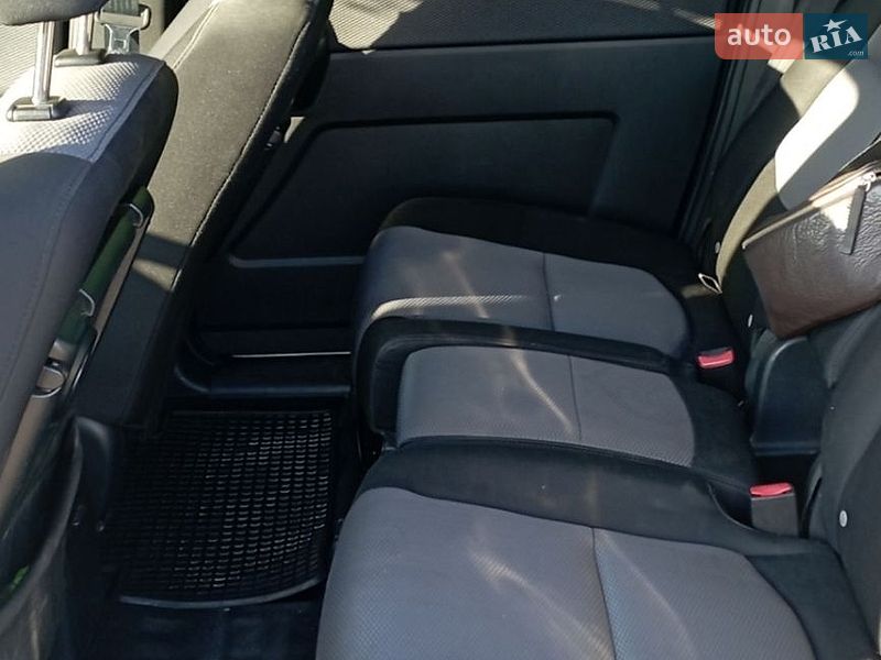 Минивэн Mazda 5 2006 в Киеве